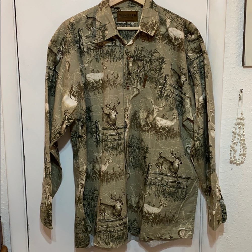 Magellan Sportswear button down shirt
